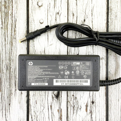 Блок живлення для ноутбука HP 18.5V/3.5A (4.8 * 1.7) без мережевого кабелю Блок живлення для ноутбука HP 18.5V/3.5A (4.8 * 1.7) без мережевого кабелю