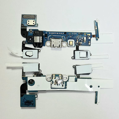 Шлейф з конектором зарядки для Samsung A500/A5 2015 (мікрофон, handsfree, кнопки)