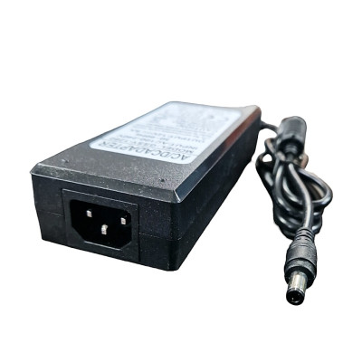 Мережевий зарядний пристрій 12V/8A (5.5 * 2.5mm) Мережевий зарядний пристрій 12V/8A (5.5 * 2.5mm)