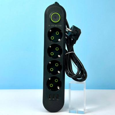 Мережевий подовжувач UA Power F04U на 4 розетки + 3USB (4м)- чорний Мережевий подовжувач UA Power F04U на 4 розетки + 3USB (4м)- чорний