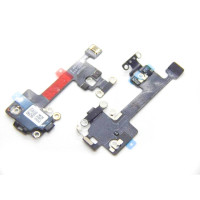 Шлейф з компонентами для iPhone X (WiFi антени) Шлейф з компонентами для iPhone X (WiFi антени)