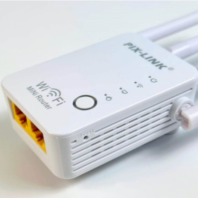 Посилювач сигналу Wi-Fi PIX-LINK WR16Q Посилювач сигналу Wi-Fi PIX-LINK WR16Q