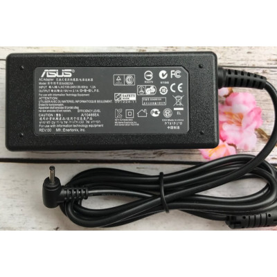 Блок живлення для ноутбука Asus 19V/2.1A (2.5 * 0.7 Б) без мережевого кабелю Блок живлення для ноутбука Asus 19V/2.1A (2.5 * 0.7 Б) без мережевого кабелю